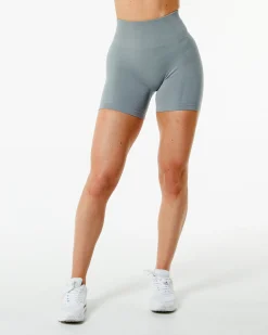 Amplify Short 4.5"