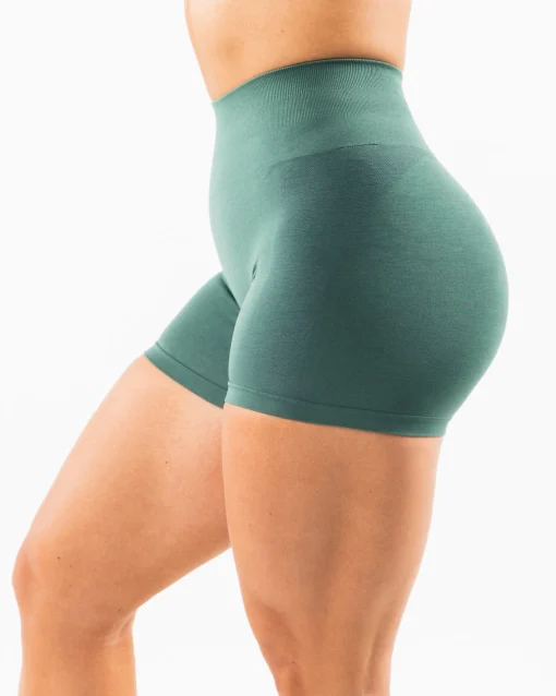 Amplify Short 4.5"