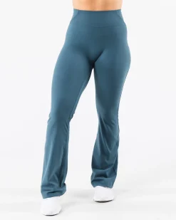 Aura Flared Pant
