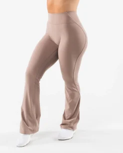 Aura Flared Pant