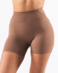 Aura Short 5"