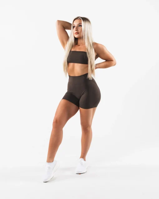 Aura Short 5"