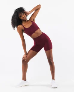 Aura Short 5"