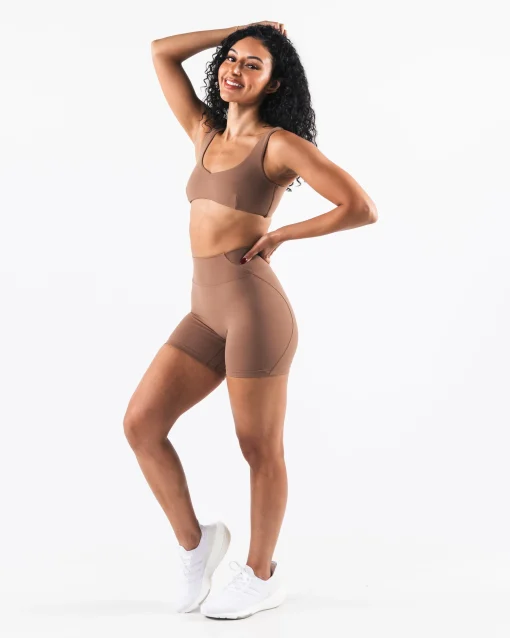 Aura Short 5"
