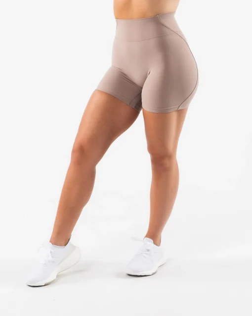 Aura Short 5"