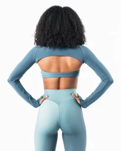 Aura Shrug LS