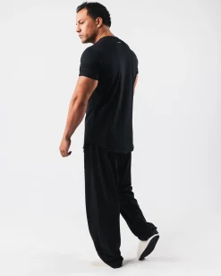 Essential Scoop Neck