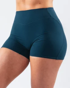 Everyday Core Short