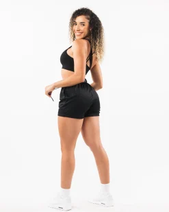 Signature Mesh Short 4"