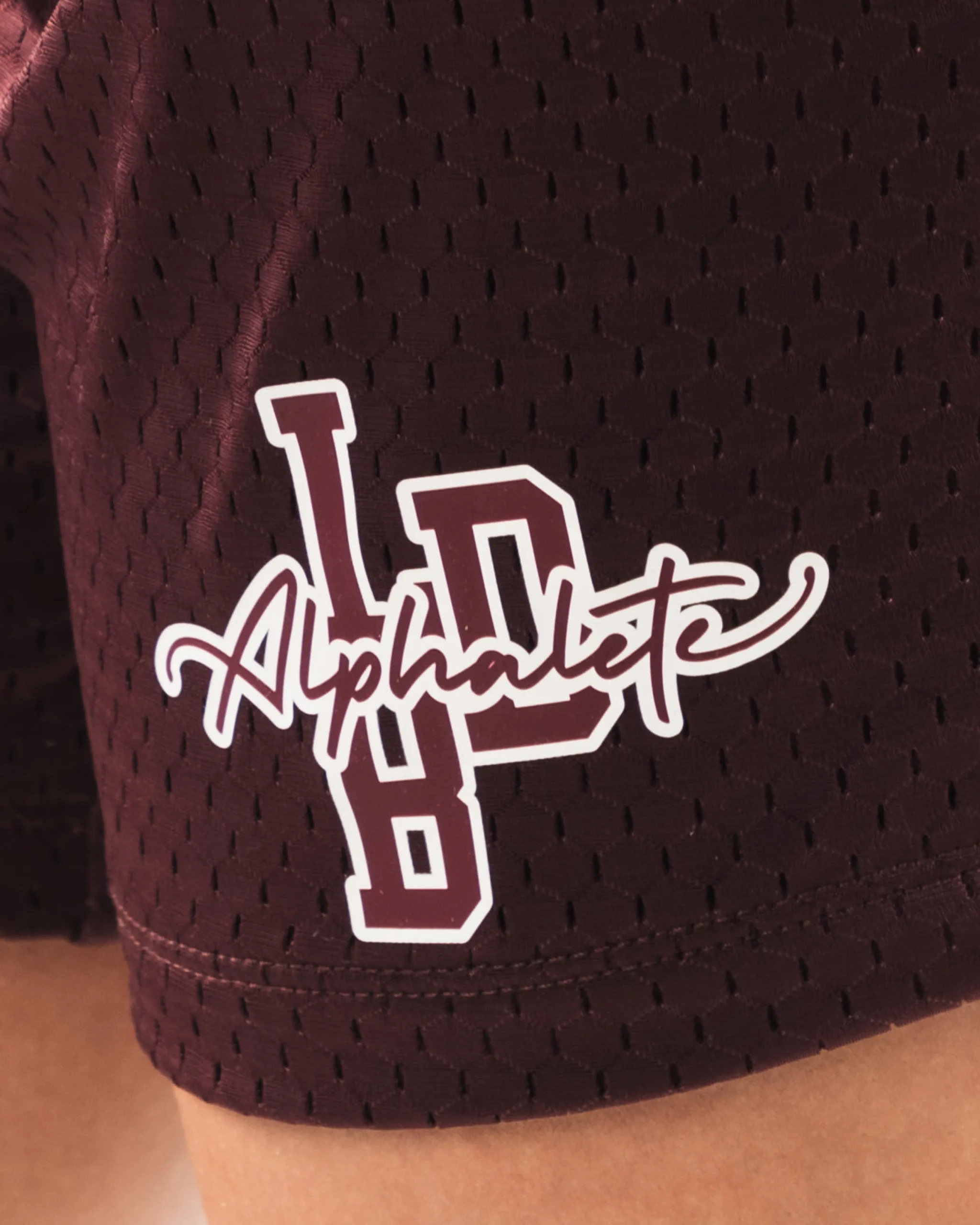 Signature Mesh Short 4"