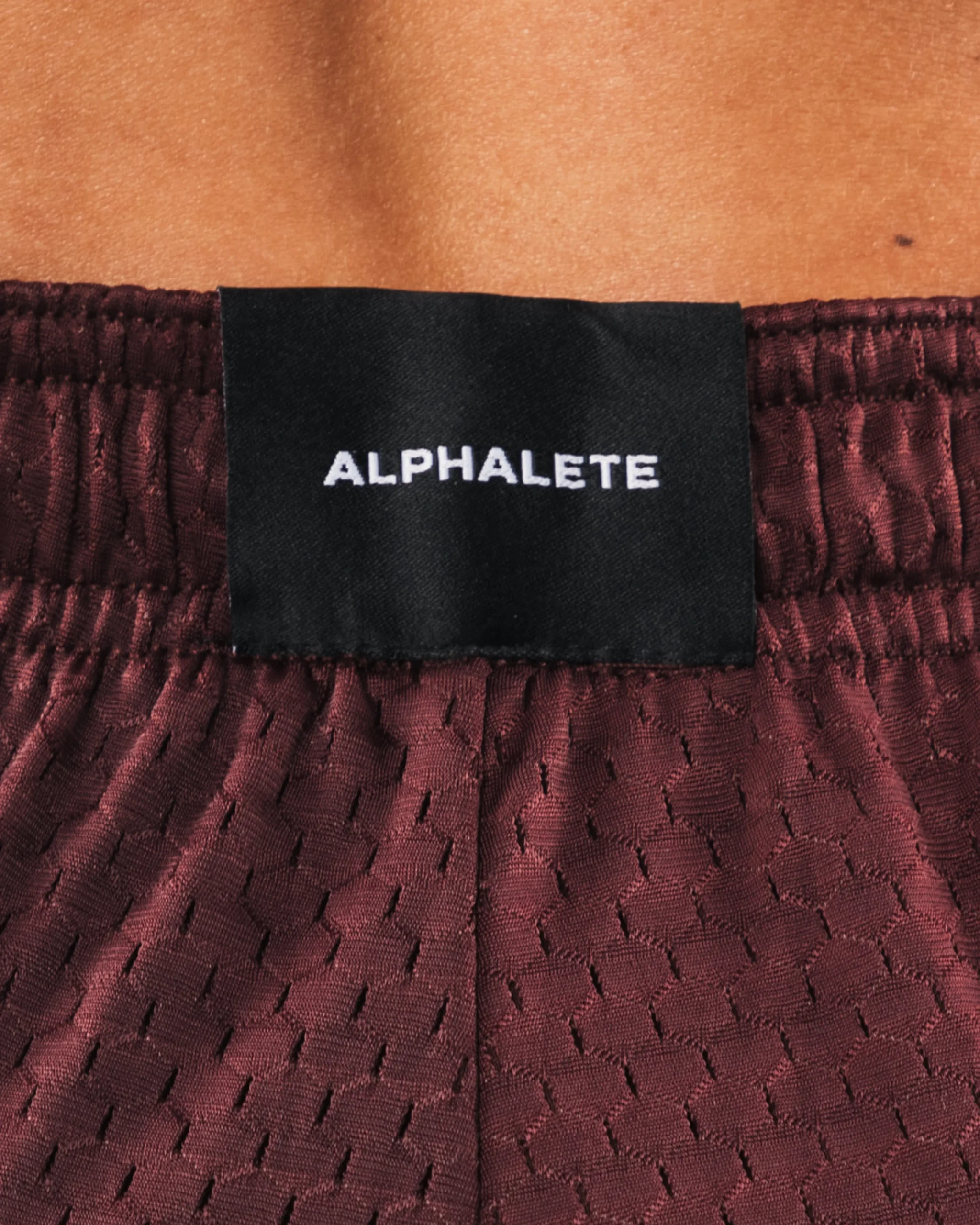 Signature Mesh Short 4"