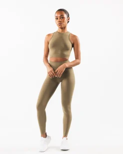Stratus Crop Tank