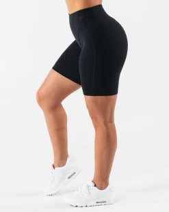 Tenacity Parker Biker Short 7u201d