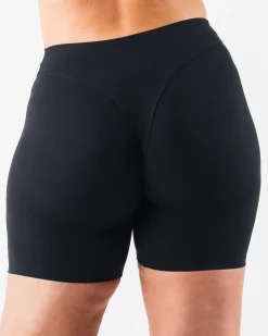 Tenacity Parker Biker Short 7u201d