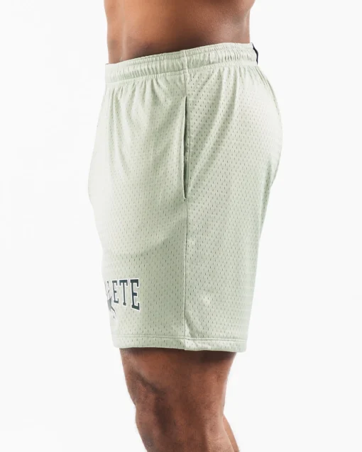 Wolf Head Mesh Short 6"