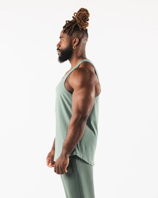 Wolf Head Tank